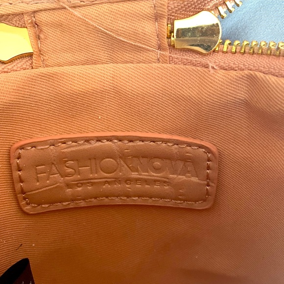 Purse - Picture 2 of 3